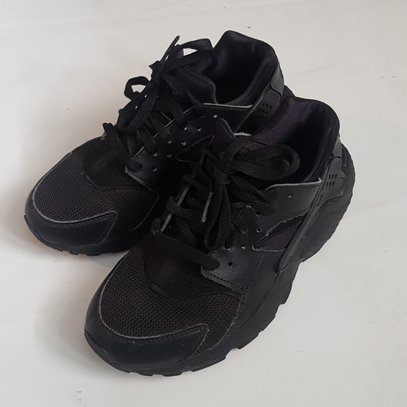 NIKE Air Huarache Run Sz 6 Y black - Picture 3 of 8